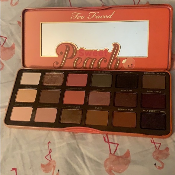 Too Faced Sweet Peach palette - Picture 1 of 2